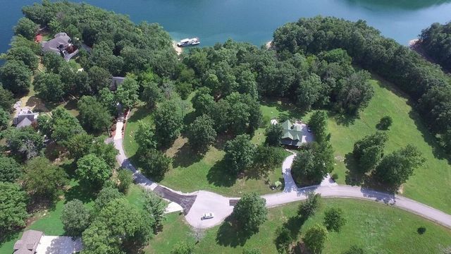 29 Hickory Point Drive, Monticello, KY 42633
