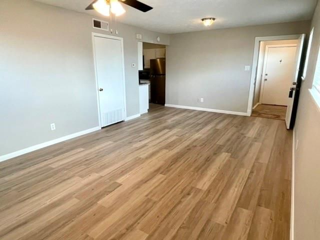 1914 Larrabee Street 3, Seabrook, TX 77586