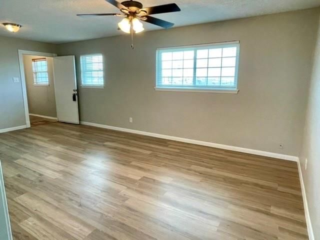 1914 Larrabee Street 3, Seabrook, TX 77586