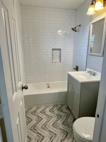 1914 Larrabee Street 3, Seabrook, TX 77586
