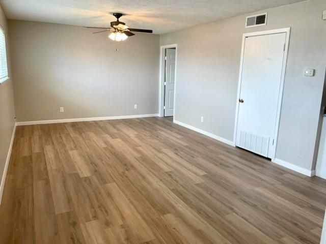1914 Larrabee Street 3, Seabrook, TX 77586
