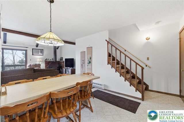 182 Upper Village Way, Jackson Twp, PA 18372