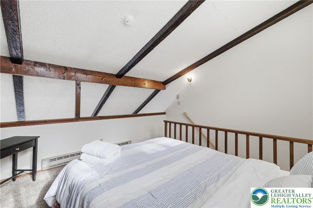 182 Upper Village Way, Jackson Twp, PA 18372