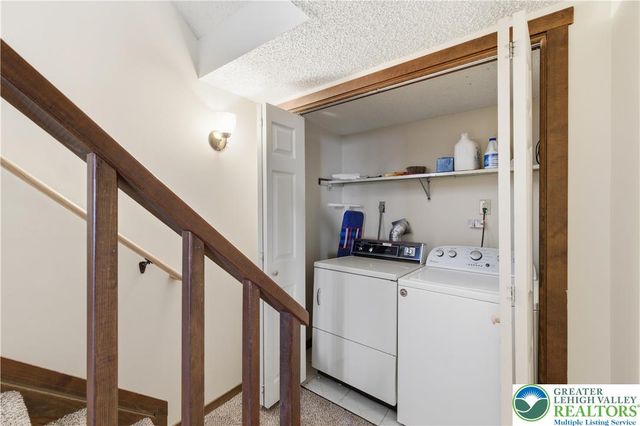 182 Upper Village Way, Jackson Twp, PA 18372