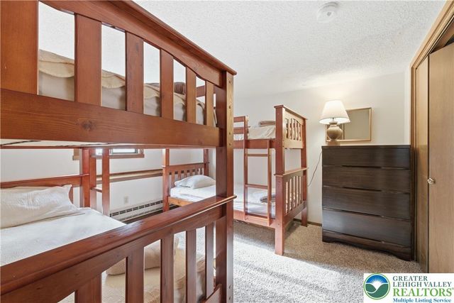 182 Upper Village Way, Jackson Twp, PA 18372