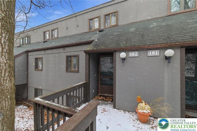 182 Upper Village Way, Jackson Twp, PA 18372