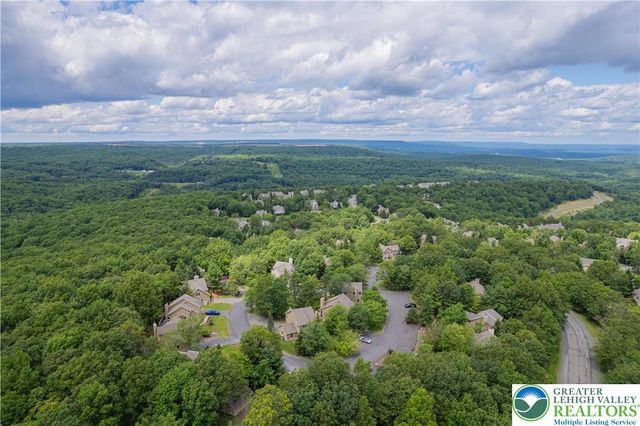 182 Upper Village Way, Jackson Twp, PA 18372