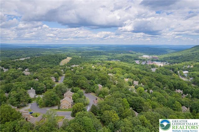 182 Upper Village Way, Jackson Twp, PA 18372