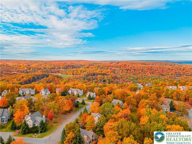 182 Upper Village Way, Jackson Twp, PA 18372