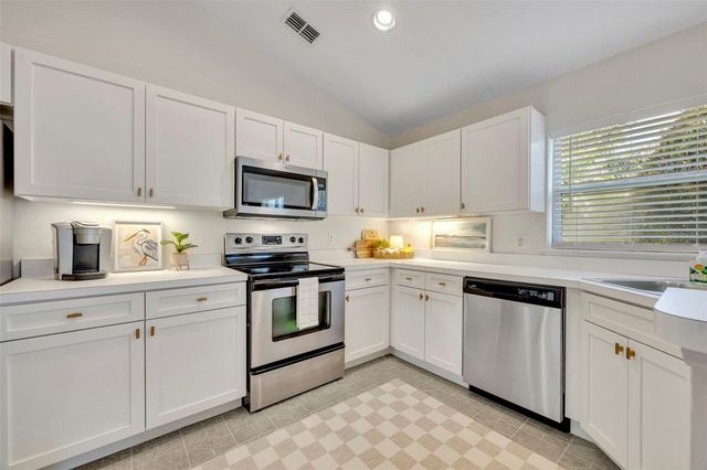 1812 STAFFORD SPRINGS BOULEVARD, Mount Dora, FL 32757