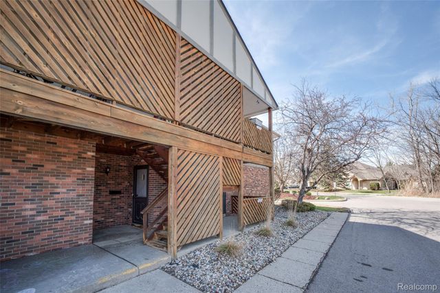 16432 Clarkson Drive 61, Fraser, MI 48026