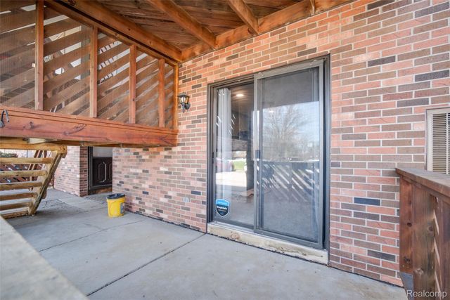 16432 Clarkson Drive 61, Fraser, MI 48026