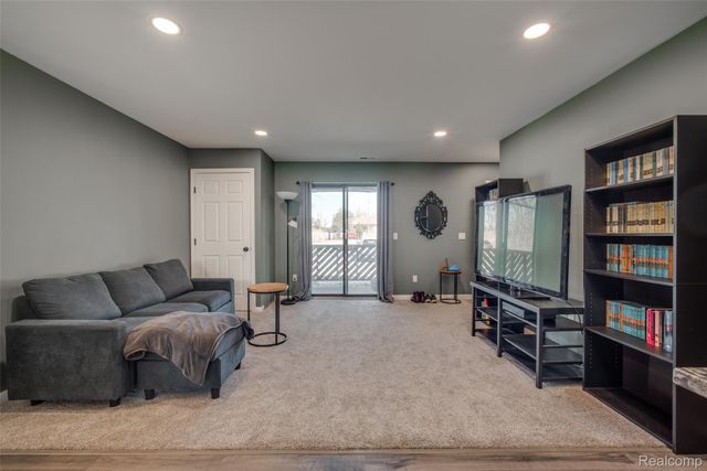 16432 Clarkson Drive 61, Fraser, MI 48026