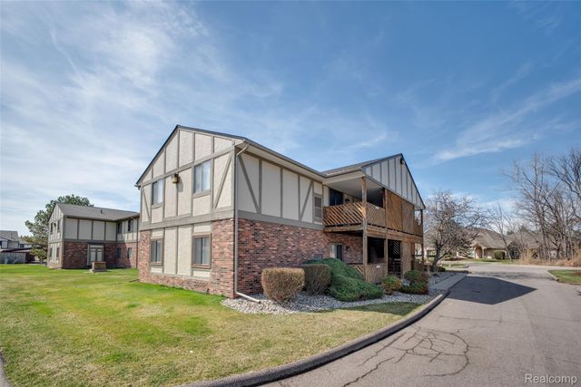 16432 Clarkson Drive 61, Fraser, MI 48026