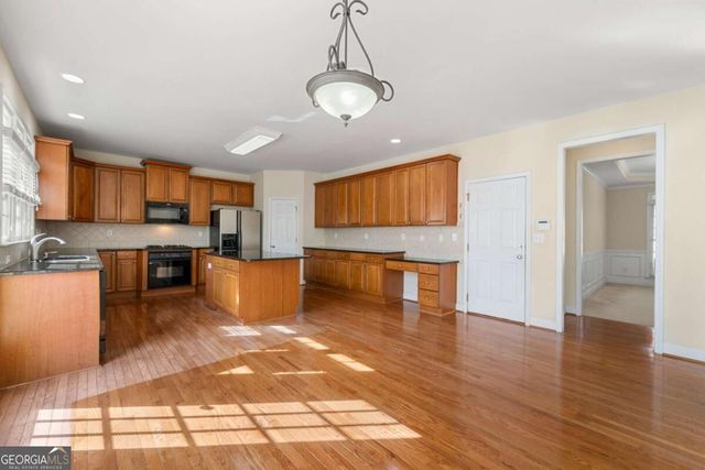 1251 Irwin Lake Way, Marietta, GA 30064