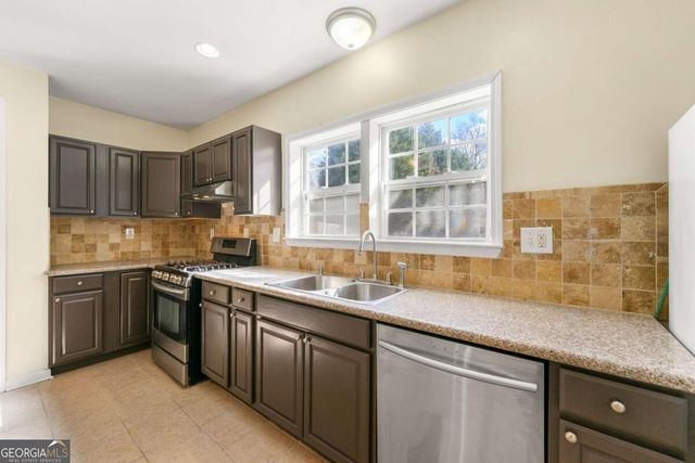 1251 Irwin Lake Way, Marietta, GA 30064