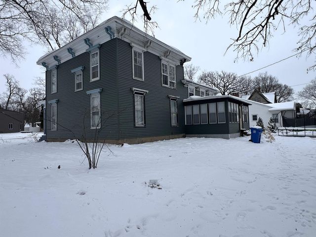 300 Kelly Street, Charles City, IA 50616