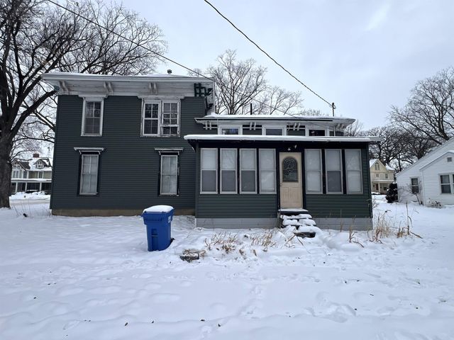 300 Kelly Street, Charles City, IA 50616