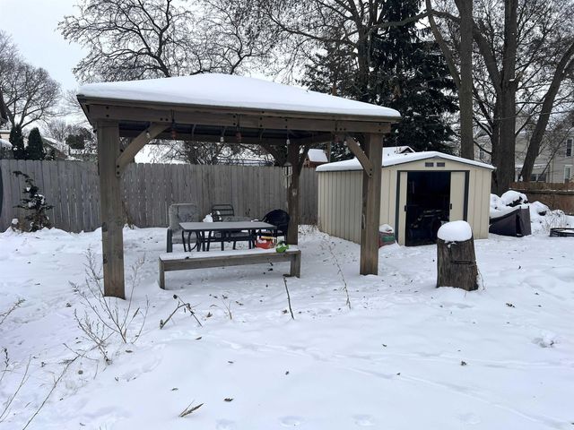 300 Kelly Street, Charles City, IA 50616