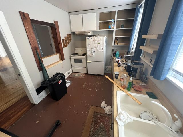 300 Kelly Street, Charles City, IA 50616