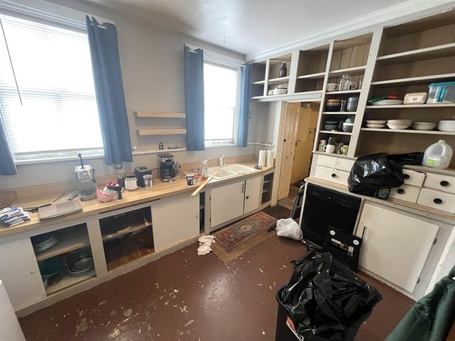 300 Kelly Street, Charles City, IA 50616