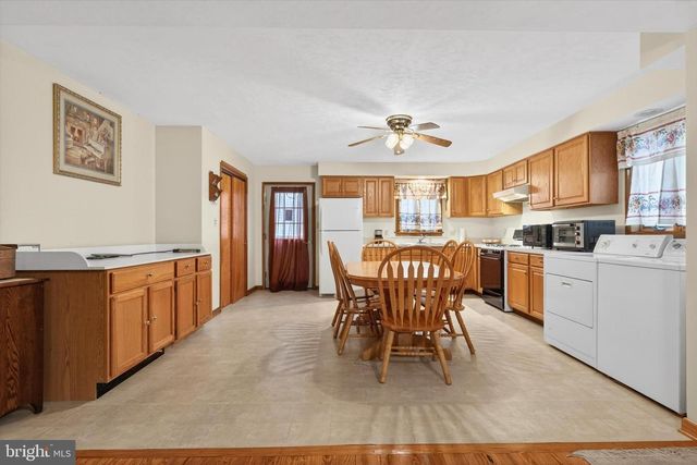 933 CENTENNIAL AVE, Hanover, PA 17331