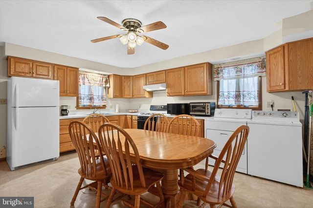 933 CENTENNIAL AVE, Hanover, PA 17331