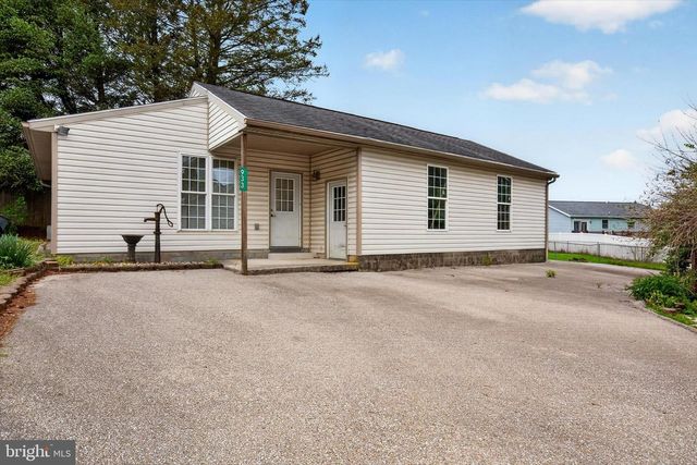 933 CENTENNIAL AVE, Hanover, PA 17331