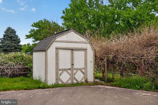 933 CENTENNIAL AVE, Hanover, PA 17331