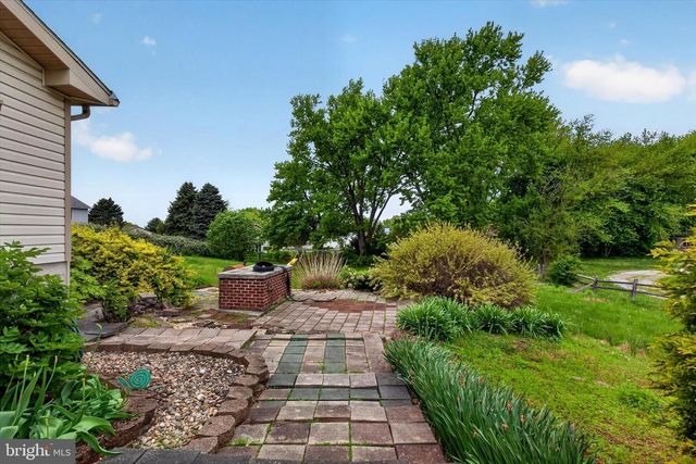 933 CENTENNIAL AVE, Hanover, PA 17331