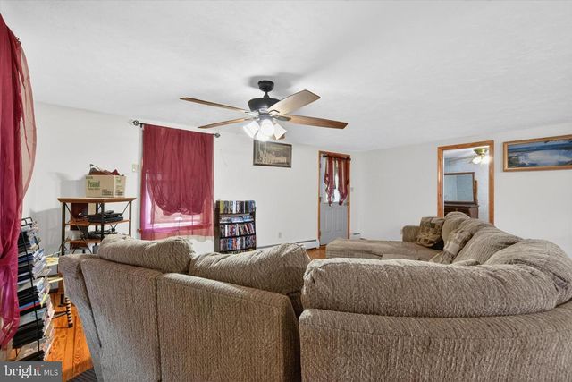 933 CENTENNIAL AVE, Hanover, PA 17331