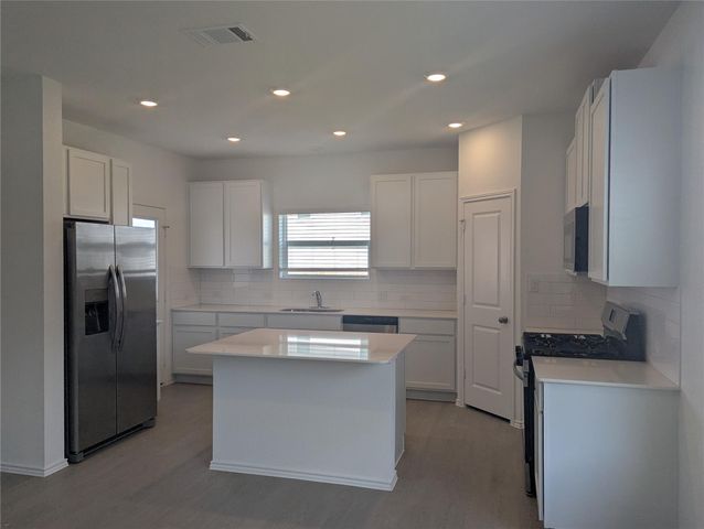 1100 Soapstone PASS, Maxwell, TX 78666