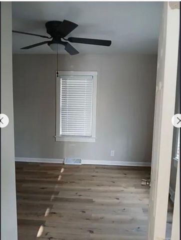1116 S Woodland Avenue, Independence, MO 64050