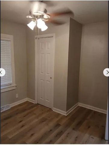 1116 S Woodland Avenue, Independence, MO 64050