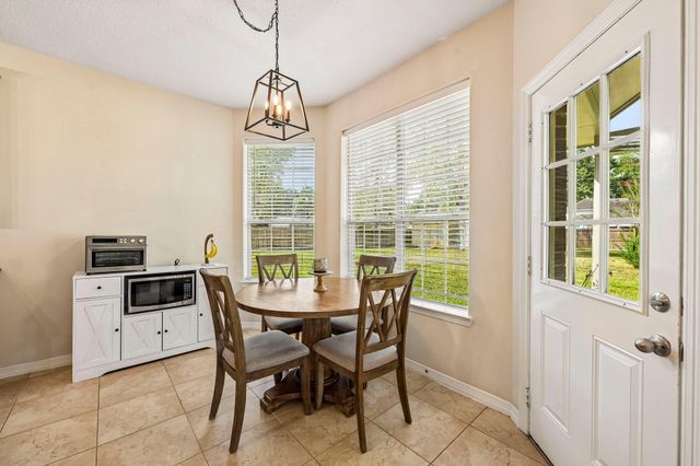 34215 Conroe Huffsmith Road, Magnolia, TX 77354