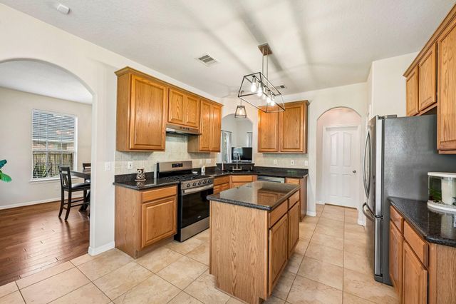 34215 Conroe Huffsmith Road, Magnolia, TX 77354