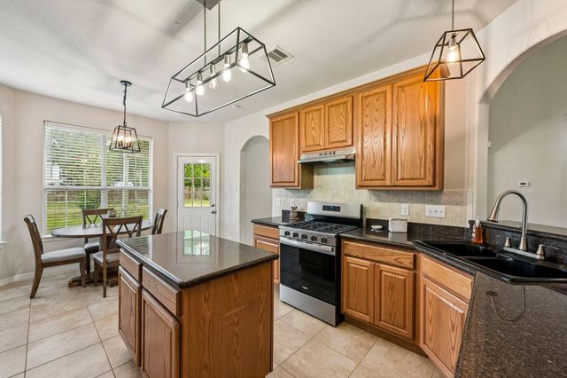 34215 Conroe Huffsmith Road, Magnolia, TX 77354