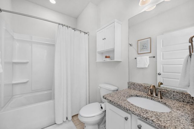 382 Lightning Bug Lane, Freeport, FL 32439