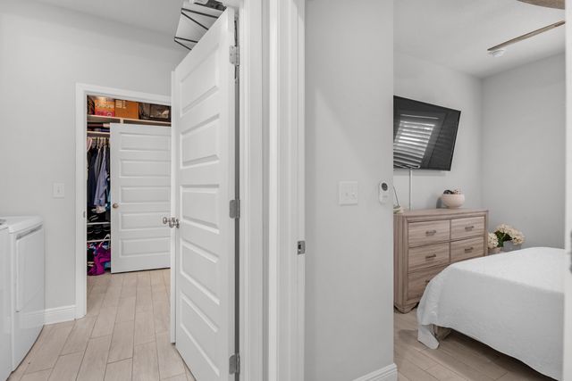 382 Lightning Bug Lane, Freeport, FL 32439