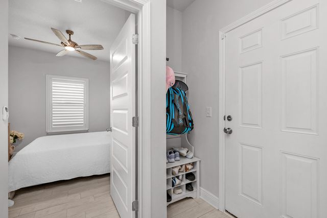 382 Lightning Bug Lane, Freeport, FL 32439