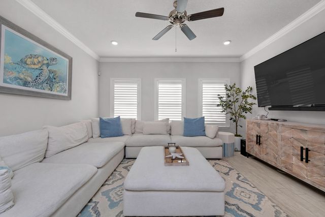 382 Lightning Bug Lane, Freeport, FL 32439