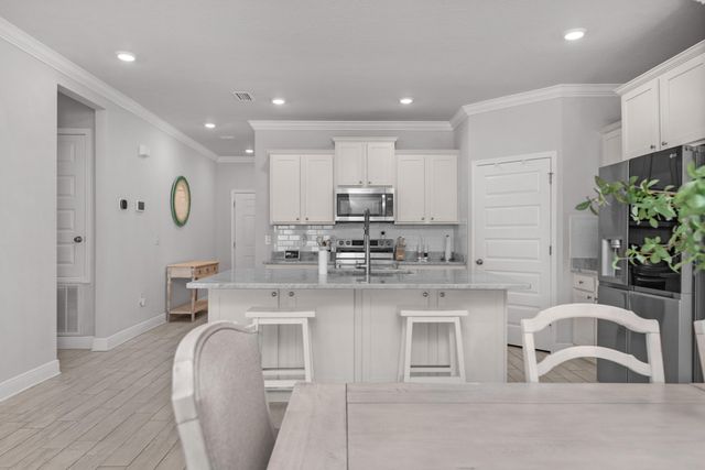 382 Lightning Bug Lane, Freeport, FL 32439