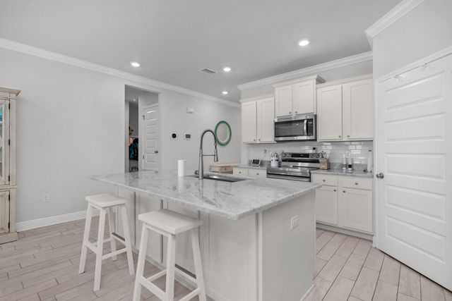 382 Lightning Bug Lane, Freeport, FL 32439