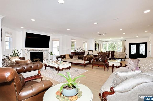 169 Woodward Avenue, Rutherford, NJ 07070