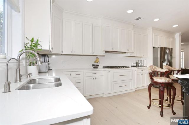 169 Woodward Avenue, Rutherford, NJ 07070