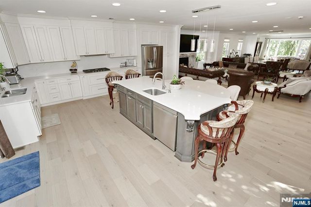 169 Woodward Avenue, Rutherford, NJ 07070