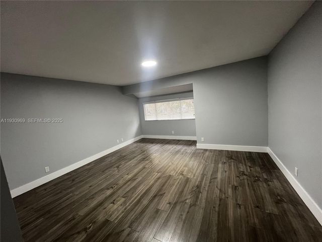 8223 NW 8th St 11, Plantation, FL 33324