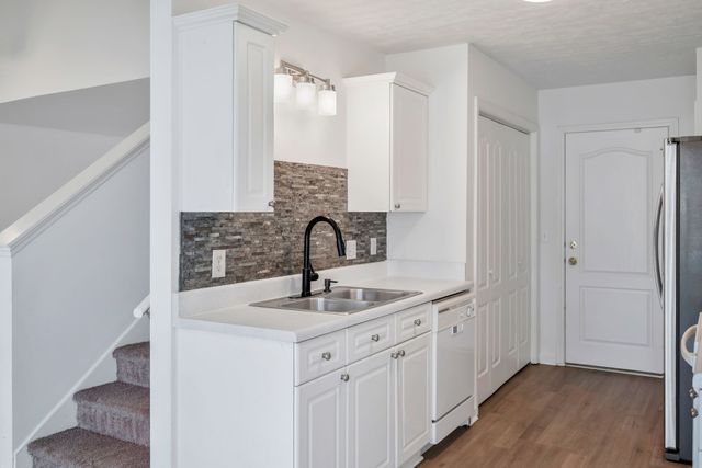 1002 Seven Oaks Blvd, Smyrna, TN 37167