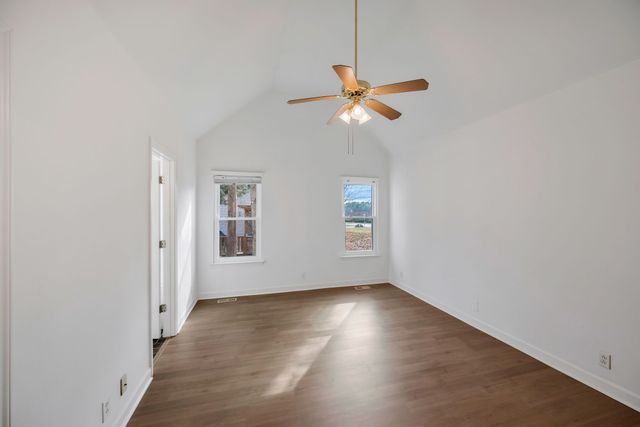 1002 Seven Oaks Blvd, Smyrna, TN 37167