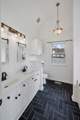 1002 Seven Oaks Blvd, Smyrna, TN 37167